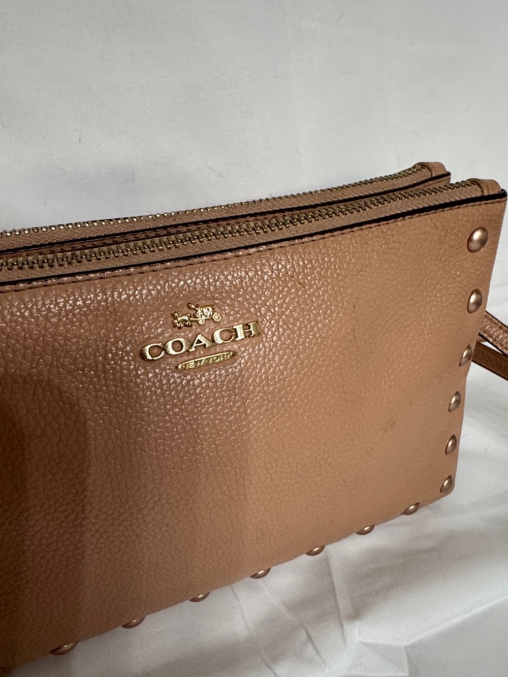 Coach Lyla rivet Tan Pebbled Leather Studded Crossbody - Picture 3 of 10